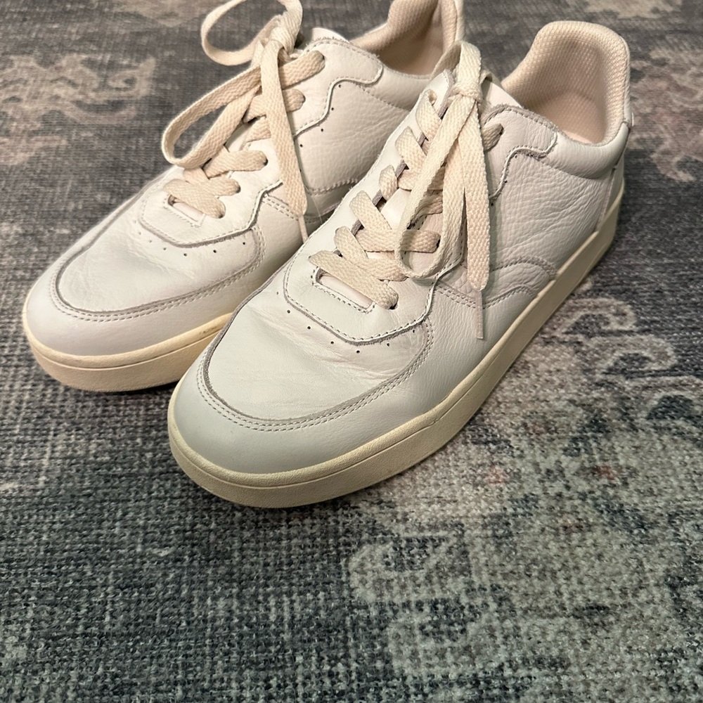 Soludos White Cream Sneakers Minimalist Design